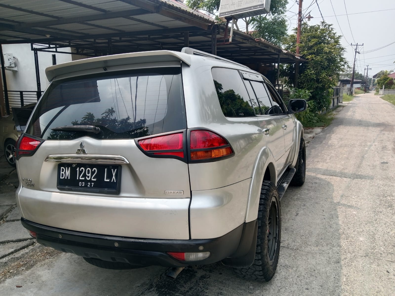 MITSUBISHI PAJERO SPORT DAKAR