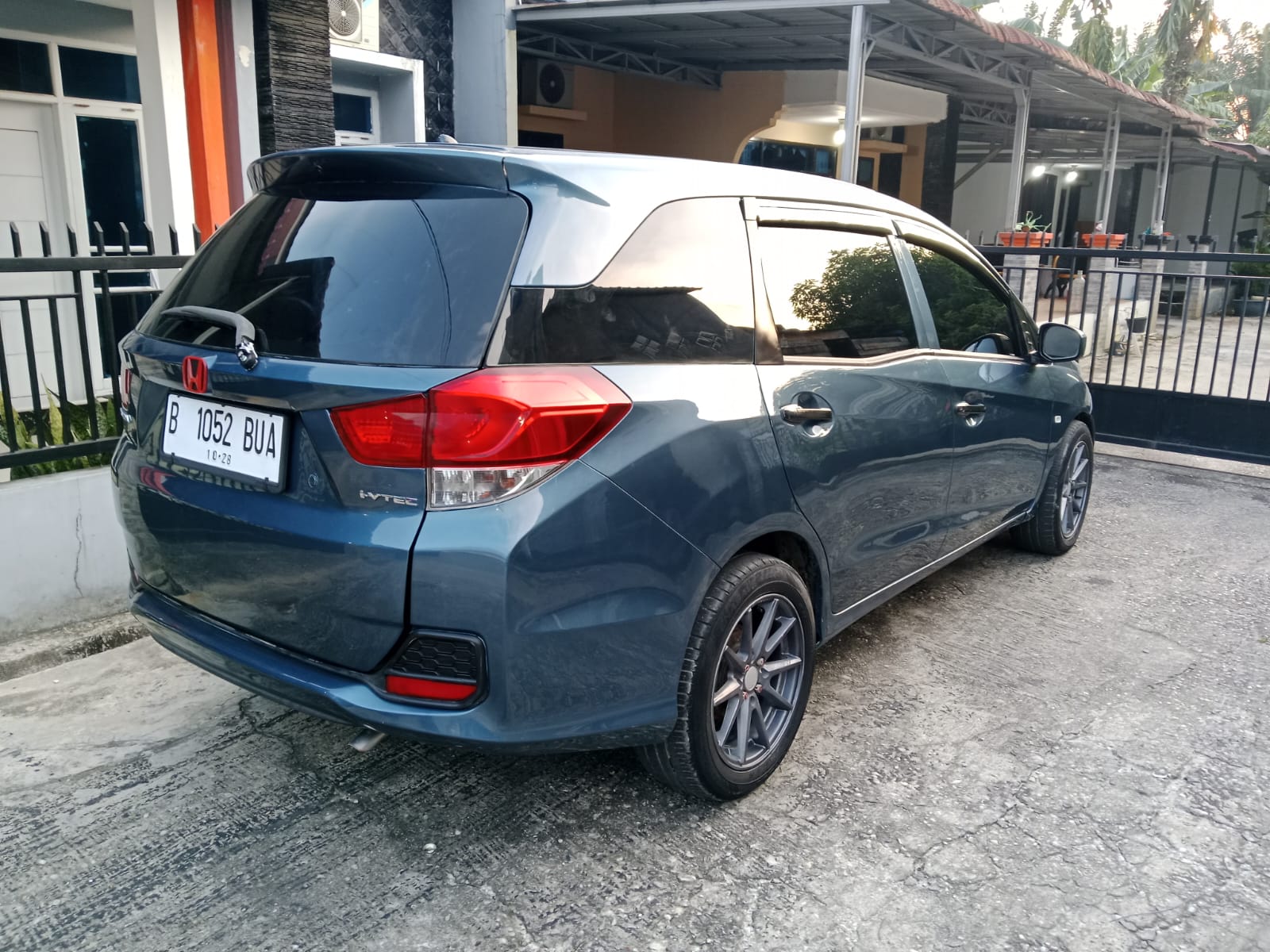 HONDA MOBILIO 1.5 E CVT / MT FACELIFT
